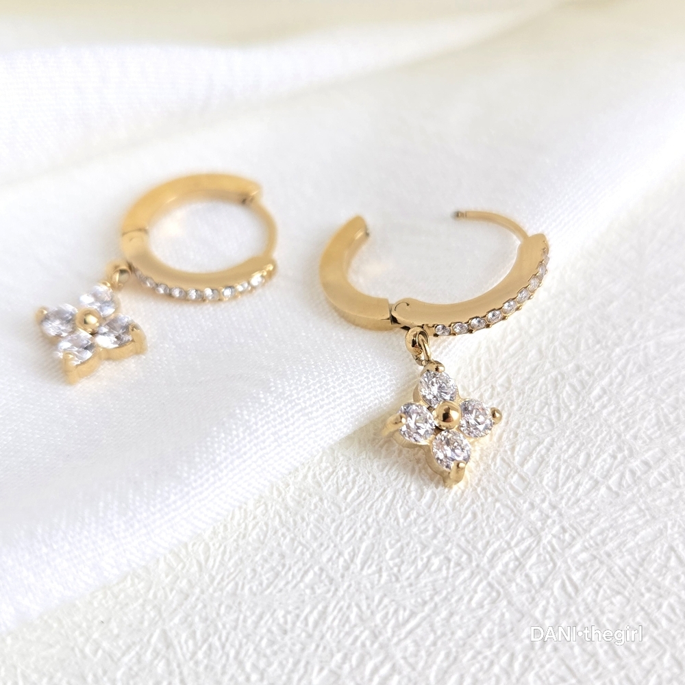 Gold CZ Diamond Clover Hoop Earrings - Picture 7 of 10